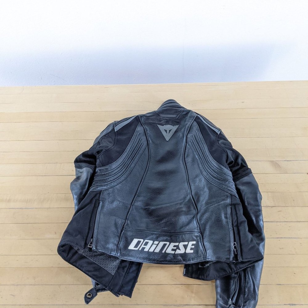 Dainese Women's Leather Motorcycle Jacket (1049059)